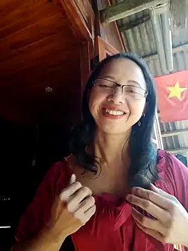 TRIEUTRIEU20 online show from 11-26-25, 03:51