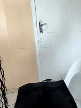 Nicole bash online show from 12-22-25, 07:05