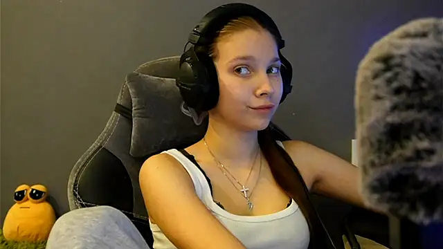 Softixq online show from 12-22-25, 02:47