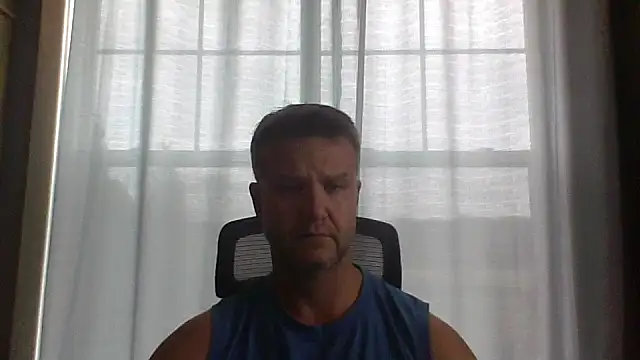 Snapshot of 45andfit1 chatting on 10-29-25, 01:46 45andfit1 online show from 10-29-25, 01:46