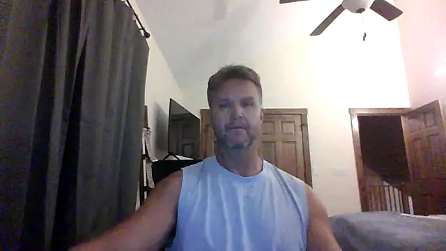 Snapshot of 45andfit1 chatting on 11-02-25, 02:58 45andfit1 online show from 11-02-25, 02:58