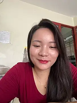 Bee Yellow00 online show from 07-29-26, 01:48