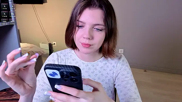 PollyRouge   online show from 02-04-26, 08:47