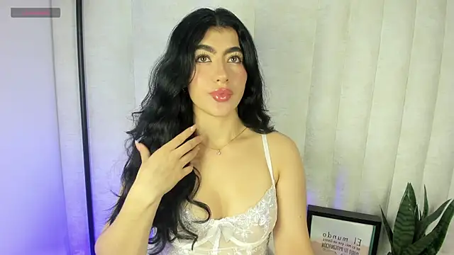 Emii rous online show from 11-10-25, 09:03