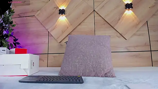 EmilyAllen 1 online show from 02-05-26, 11:59