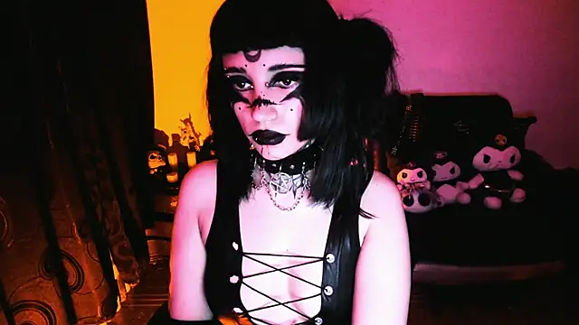 Yueeclipsa online show from 02-21-26, 05:08