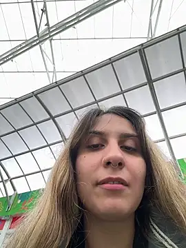 sarah honey   online show from 04-17-26, 03:15