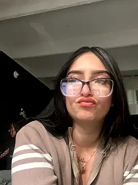 Kloe Novoa online show from 11-22-25, 12:42