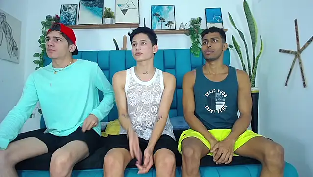 Hot Boys Latinos X online show from 11-09-25, 05:22