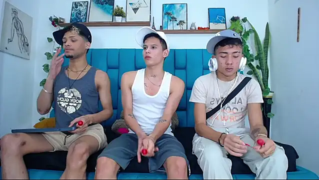 Hot Boys Latinos X online show from 01-16-26, 10:36