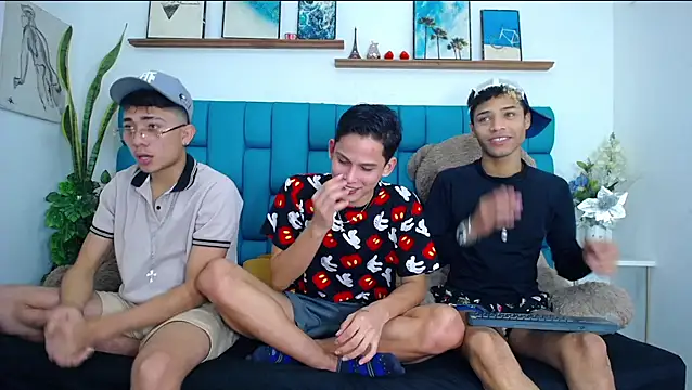 Hot Boys Latinos X online show from 02-23-26, 11:13