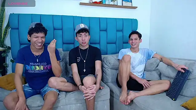 Hot Boys Latinos X online show from 03-28-26, 04:06