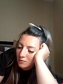 Gabrielaalialiali online show from 04-20-26, 07:55