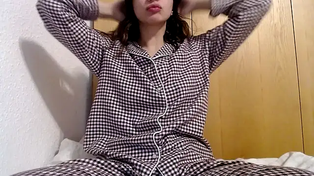 bellefleurrr online show from 11-07-25, 08:42