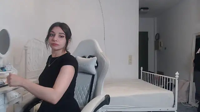 bellefleurrr online show from 05-28-26, 10:18