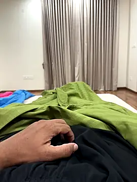 Raj3090 online show from 11-25-25, 06:41