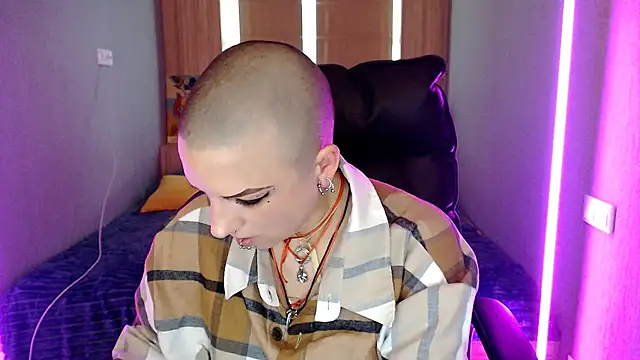 Sweet-n-Strong online show from 04-11-26, 07:45