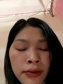 Snapshot of simmi-2 chatting on 10-25-25, 05:04 simmi-2 online show from 10-25-25, 05:04