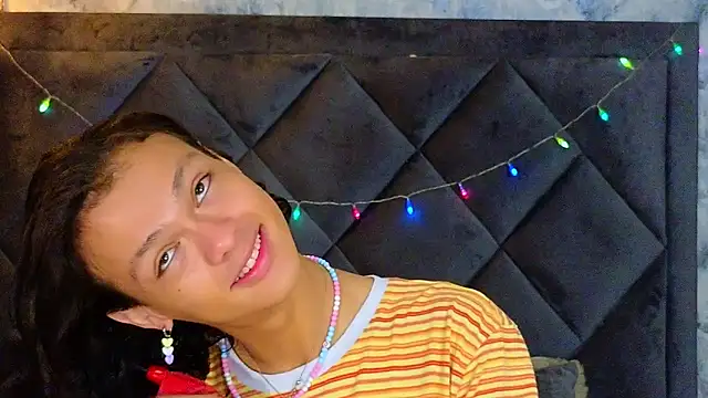 Indi rave online show from 11-26-25, 01:01