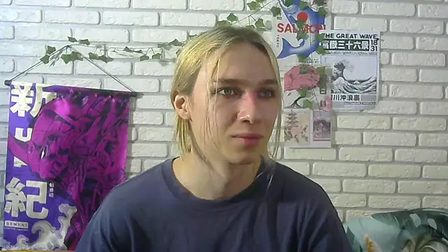 Snapshot of icebenz chatting on 07-22-26, 10:18 icebenz online show from 07-22-26, 10:18