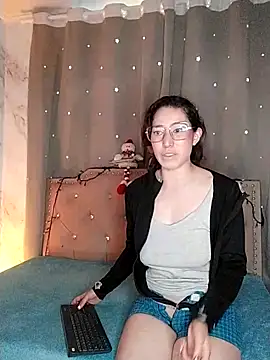 Snapshot of eva_delight_ chatting on 11-17-25, 11:38 eva delight online show from 11-17-25, 11:38