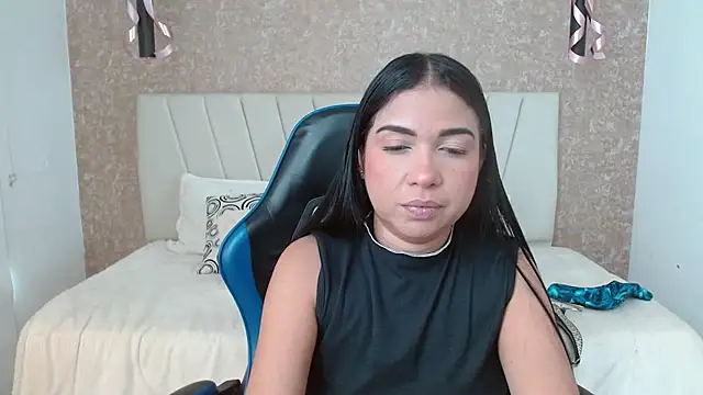 AliceSmity  online show from 12-14-25, 06:01