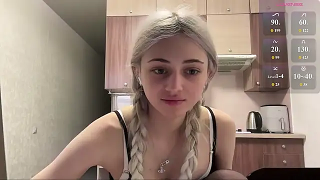 AidaGloshen online show from 06-28-26, 02:34