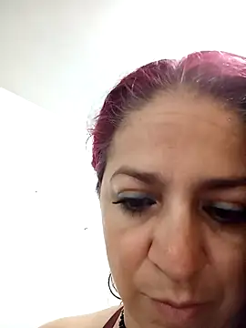 Snapshot of LAPOTRA_04 chatting on 10-28-25, 04:16 LAPOTRA 04 online show from 10-28-25, 04:16