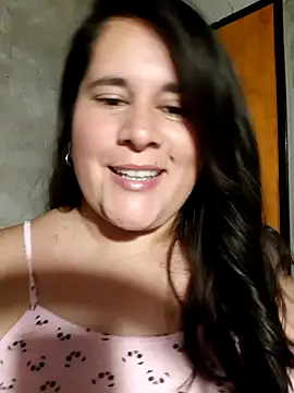 Clara Arg online show from 01-12-26, 02:06