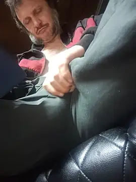 Snapshot of Fuckboyguyman chatting on 05-25-26, 10:21 Fuckboyguyman online show from 05-25-26, 10:21