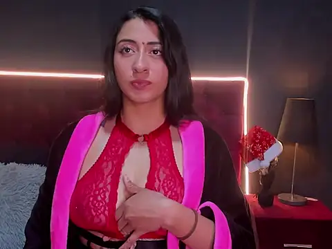 ZaraBaicker online show from 12-22-25, 03:03