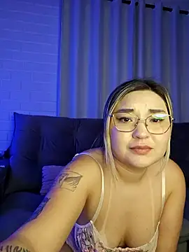 Snapshot of Kamila_ococial51 chatting on 10-24-25, 11:45 Kamila ococial51 online show from 10-24-25, 11:45