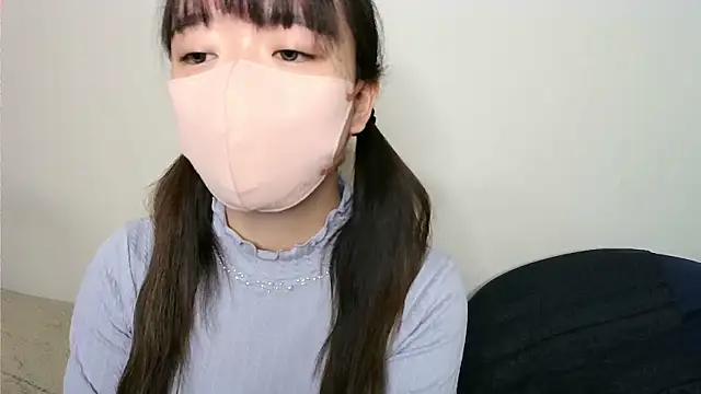 yua chan00 online show from 10-29-25, 01:24