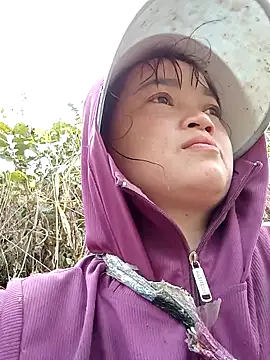 Noelle-e online show from 03-31-26, 01:51