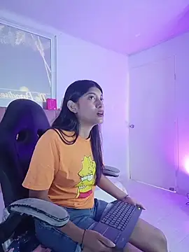 Snapshot of YeseniaRodriguez3 chatting on 04-28-26, 05:51 YeseniaRodriguez3 online show from 04-28-26, 05:51