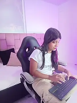 Snapshot of YeseniaRodriguez3 chatting on 05-12-26, 07:33 YeseniaRodriguez3 online show from 05-12-26, 07:33