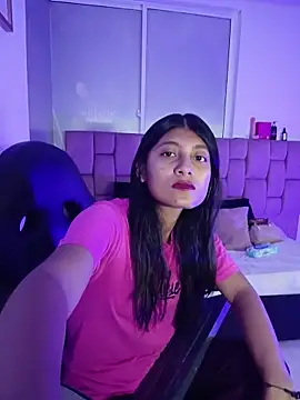Snapshot of YeseniaRodriguez3 chatting on 05-13-26, 12:46 YeseniaRodriguez3 online show from 05-13-26, 12:46