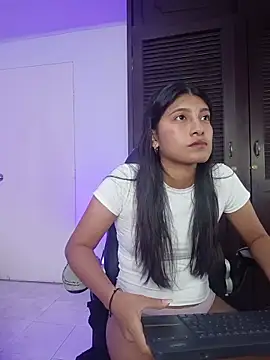 Snapshot of YeseniaRodriguez3 chatting on 05-29-26, 12:36 YeseniaRodriguez3 online show from 05-29-26, 12:36