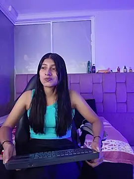 Snapshot of YeseniaRodriguez3 chatting on 05-30-26, 12:46 YeseniaRodriguez3 online show from 05-30-26, 12:46