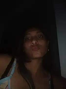 Snapshot of YeseniaRodriguez3 chatting on 05-31-26, 03:15 YeseniaRodriguez3 online show from 05-31-26, 03:15