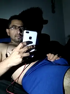 Snapshot of Leocuma82 chatting on 11-06-25, 03:18 Leocuma82 online show from 11-06-25, 03:18