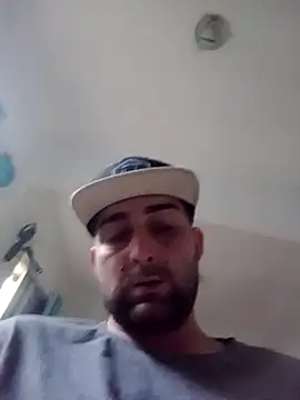 Snapshot of luizrosadao chatting on 10-25-25, 09:17 luizrosadao online show from 10-25-25, 09:17