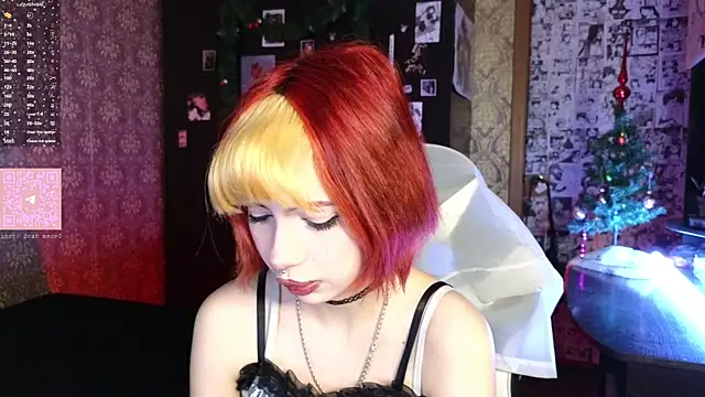 MissMorganMoon online show from 12-18-25, 10:16