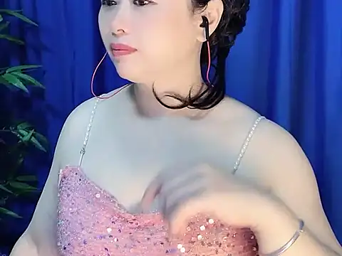 yaoyao22678 online show from 11-06-25, 02:01