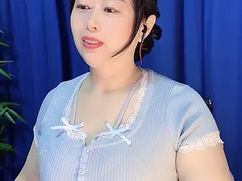 yaoyao22678 online show from 11-25-25, 12:54