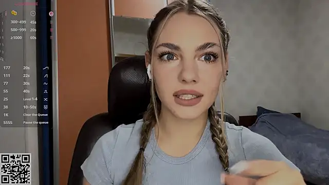 IlanaLafferty online show from 12-22-25, 06:49