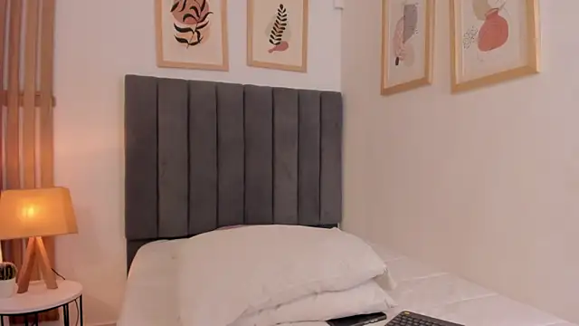 DeniseBurton online show from 02-03-26, 12:43