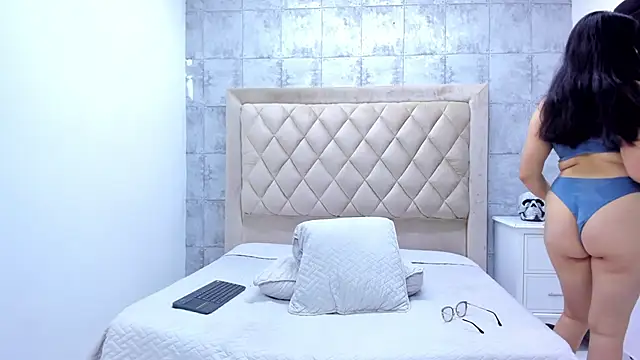 AmaraWolf online show from 11-06-25, 08:43