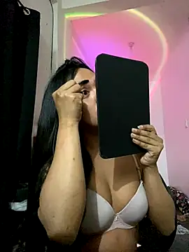 Snapshot of MiyakoCavendish chatting on 10-26-25, 04:46 MiyakoCavendish online show from 10-26-25, 04:46