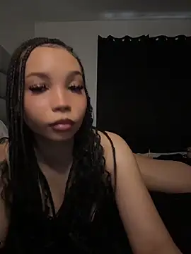 nikkiloveee online show from 06-19-26, 12:37